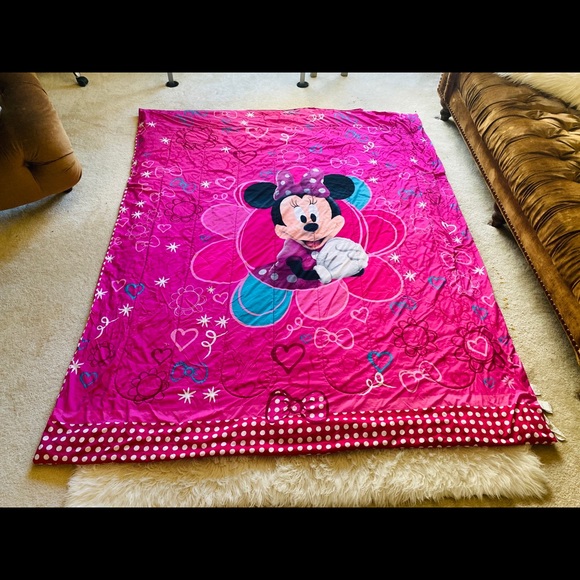 Minnie Mouse Polka Dot Twin Comforter - Picture 6 of 6